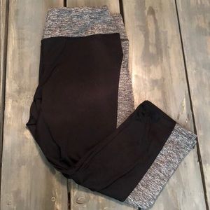 LuLaRoe Jade Workout Capri Black, Gray, White
